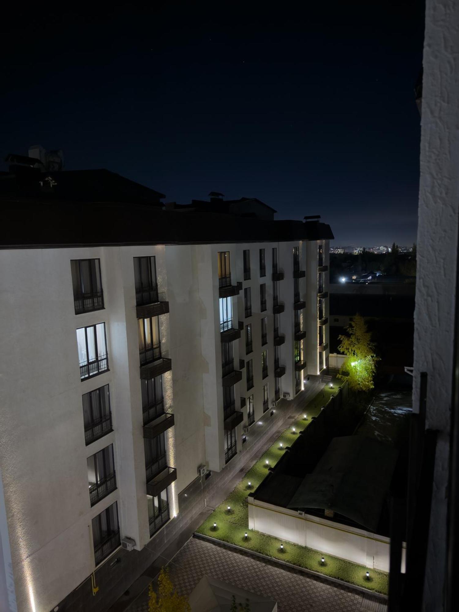 Casablanca Apart Hotel Bischkek Exterior foto